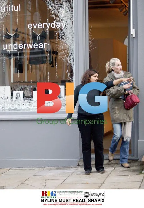 Model Lisa Bucher Shopping in London