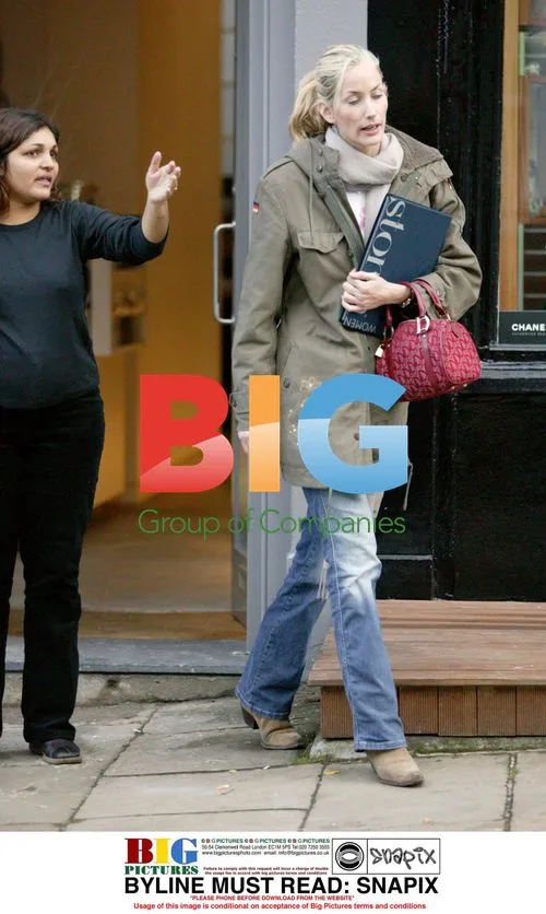 Model Lisa Bucher shopping in London