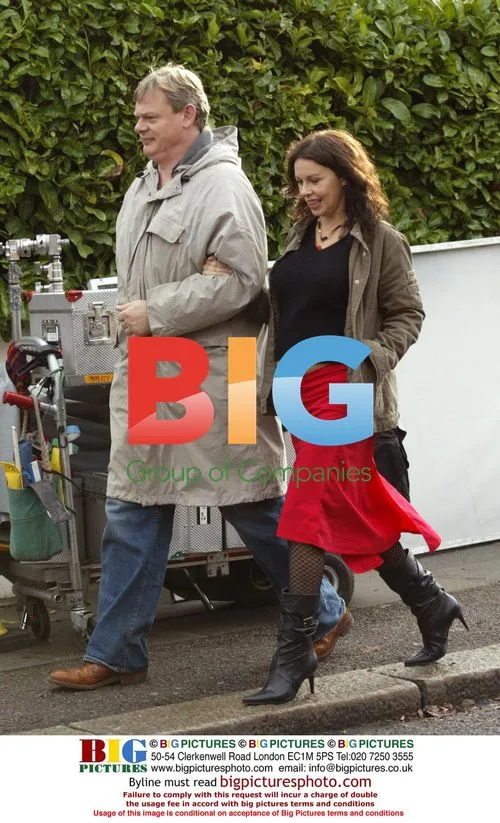 Martin Clunes and Julie Graham filming "William and Mary"