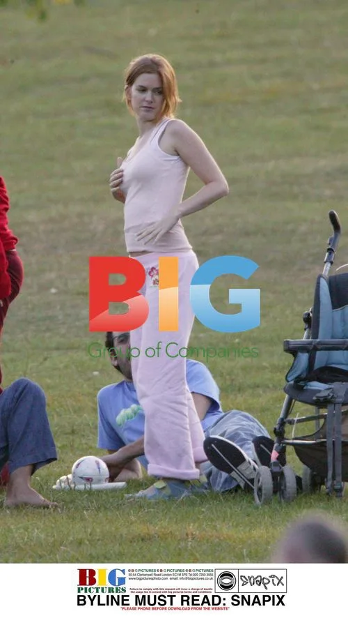 Isla Fisher and Sasha Baron Cohen in Park