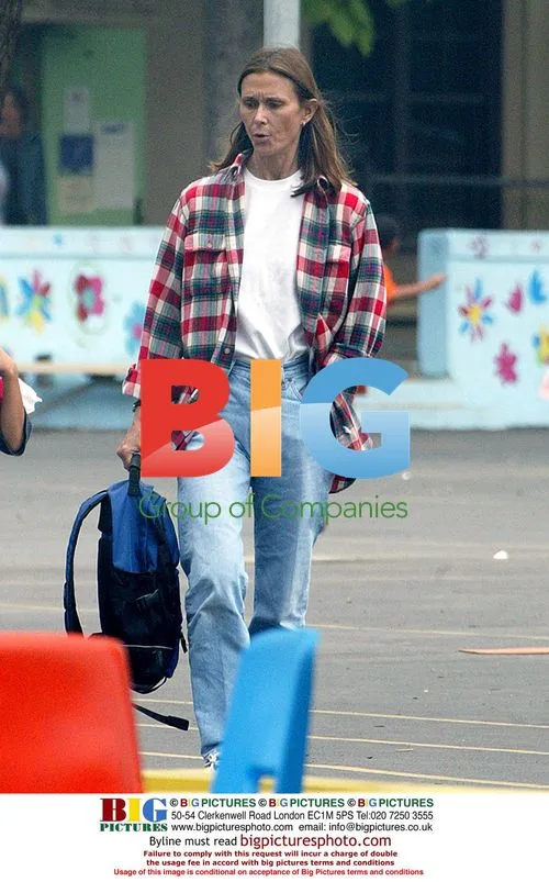 Kate Jackson picking son from school
