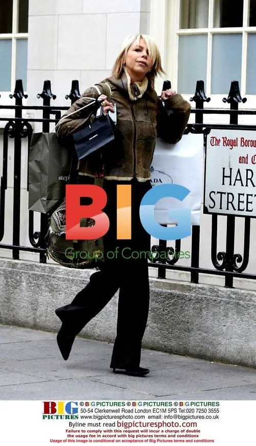Leslie 'Lips' Ash Shopping in London