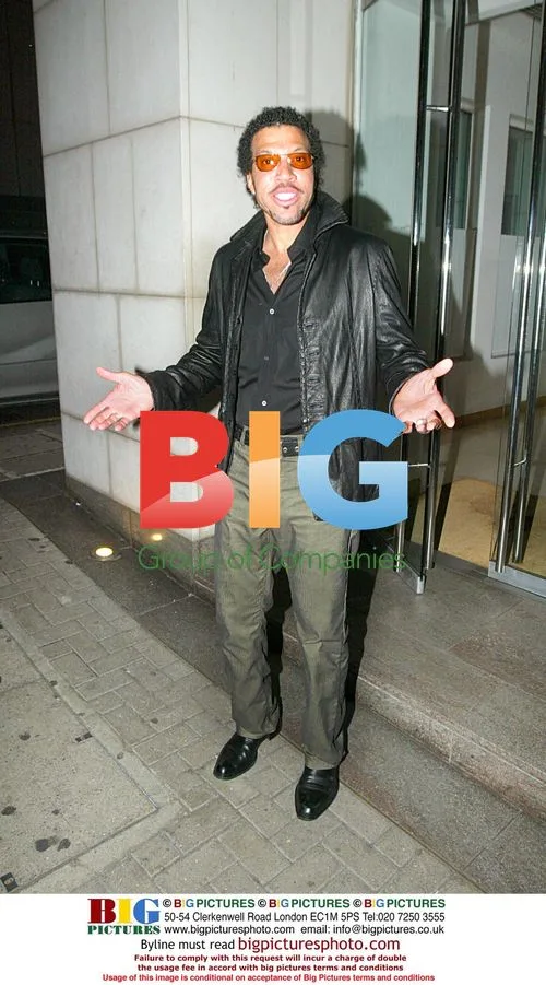 Lionel Richie and wife Diane leave Nobu