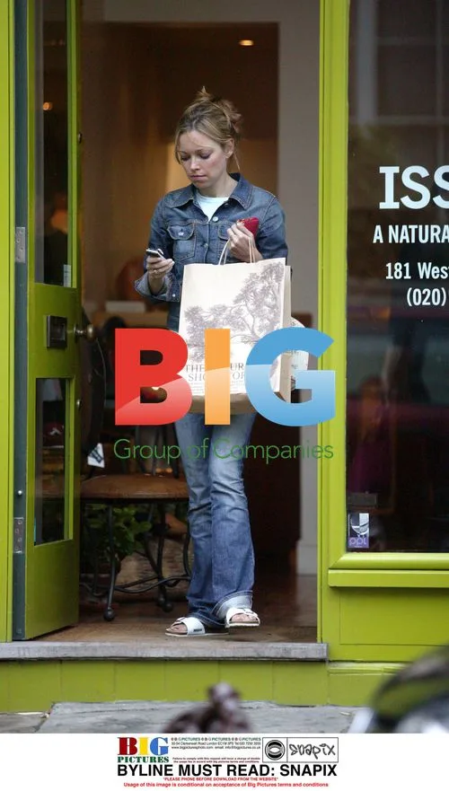 Sarah Alexander Shopping in North London