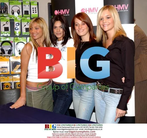 Clea girl band in-store signing