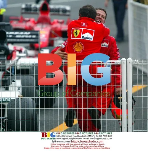 Todt congratulates Schumacher