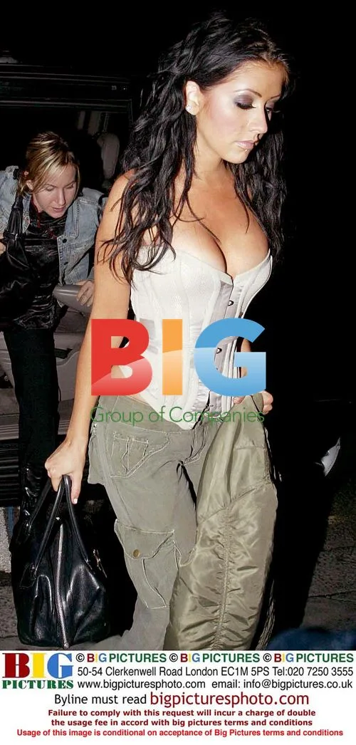 Christina Aguilara Leaving Q Awards