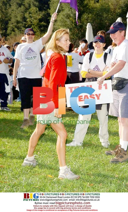 Tea Leoni at Breast Cancer Hike
