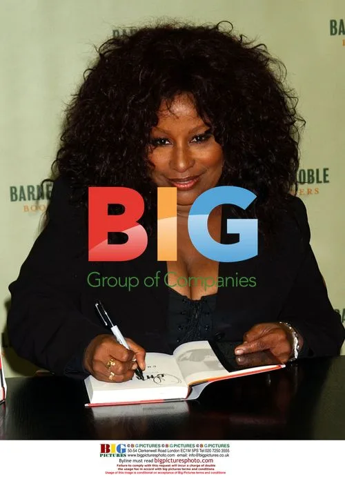 Chaka Khan Signs New Book at NYC Store