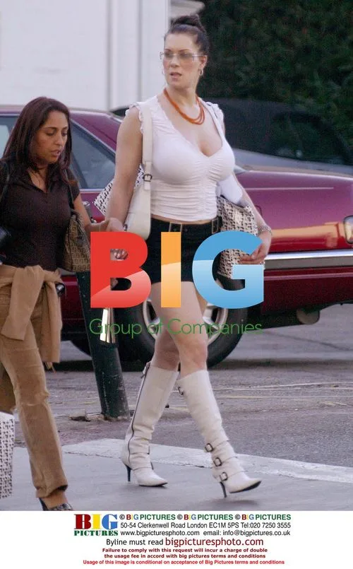 Chyna shopping in Beverly Hills