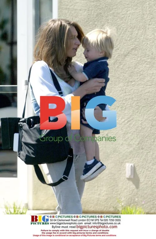 Pregnant Steffi Graf & Son at McDonald's