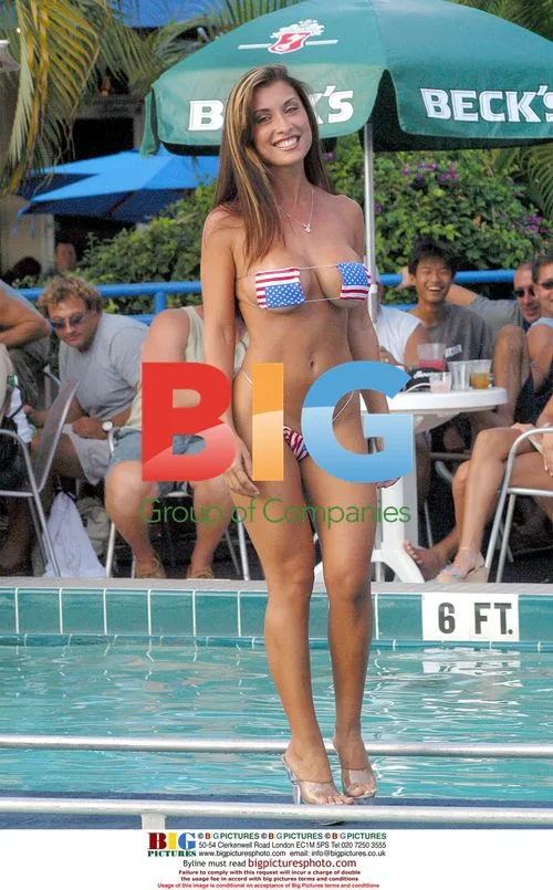 Bikini-clad beauty competes for Best Body prize