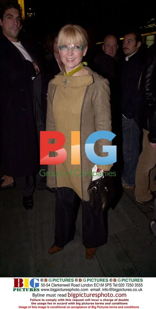 Celebrities attend annual charity gala