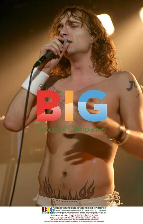 The Darkness singer Justin Hawkins performing