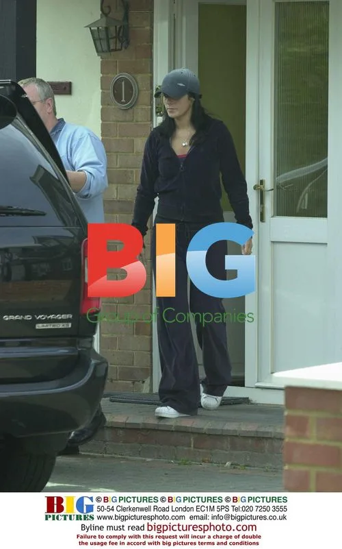 Singer Kym Marsh helps sick mother