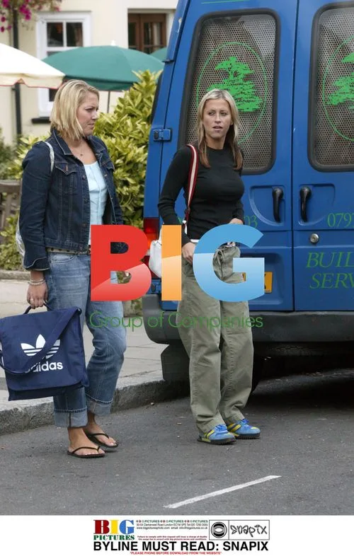 Liam Gallagher and Nicole Appleton at pub lunch