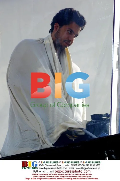 David Blaine in 'Above the Below' Stunt
