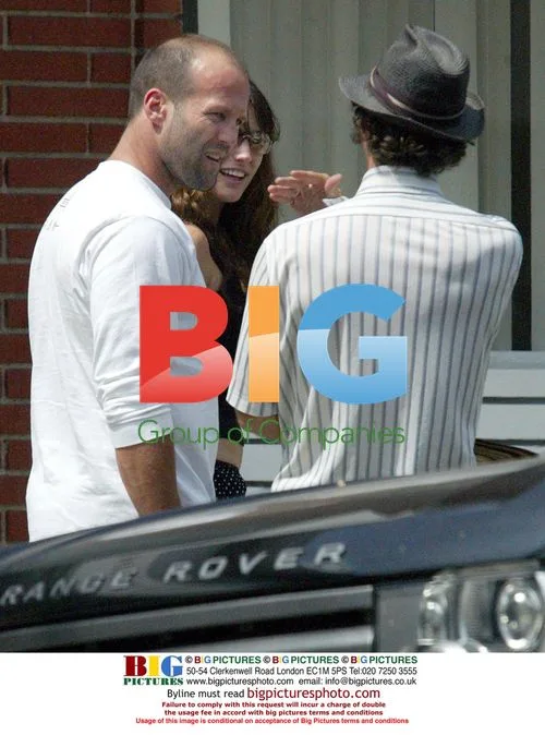 Kelly Brooks and Jason Stratham shopping