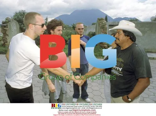 Coldplay meets Mexican corn farmer