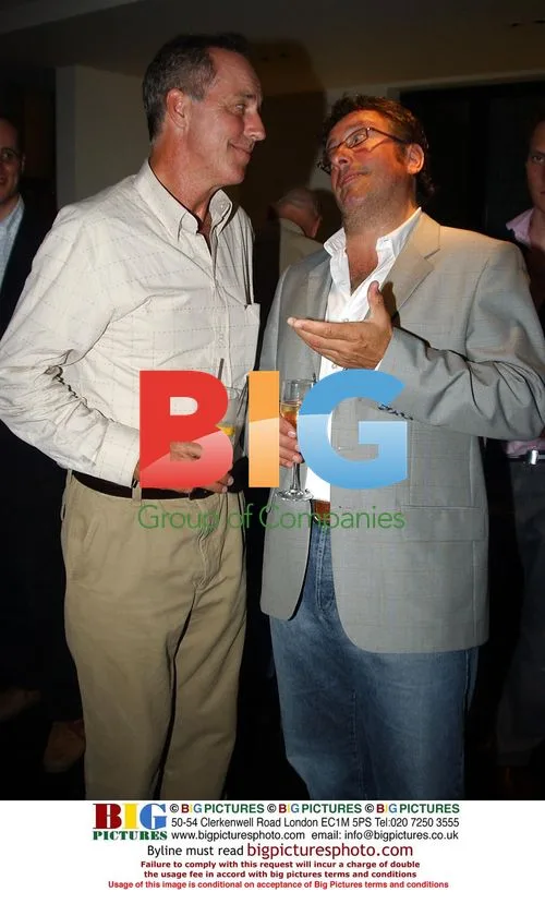 Superstar Poses at Fashion Event