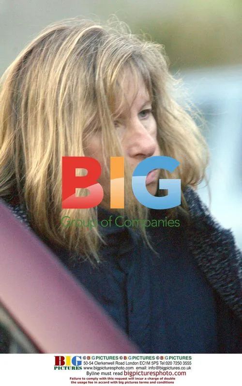 Barbara Streisand shopping in Beverly Hills