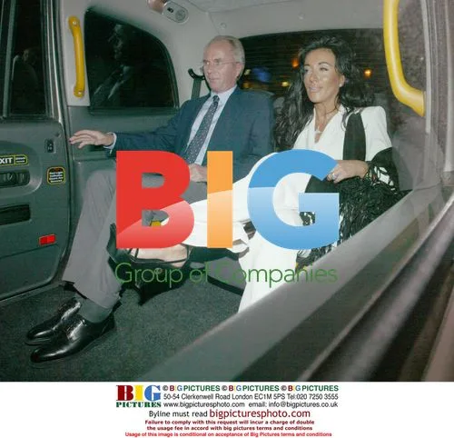 Sven Goran Eriksson and Nancy Dell'Olio leaving restaurant