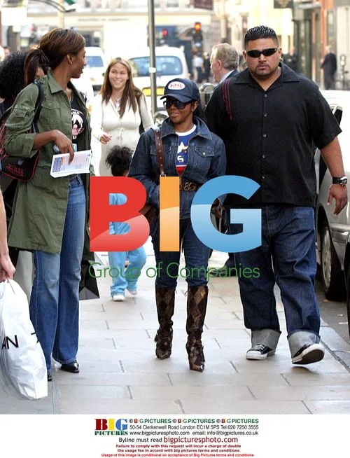 Lil' Kim Out Shopping in London