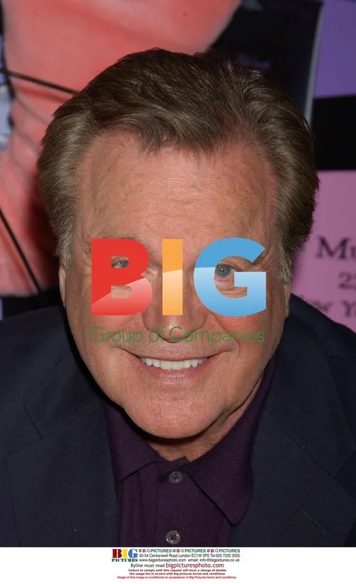 Robert Wagner promotes Pink Panther DVD
