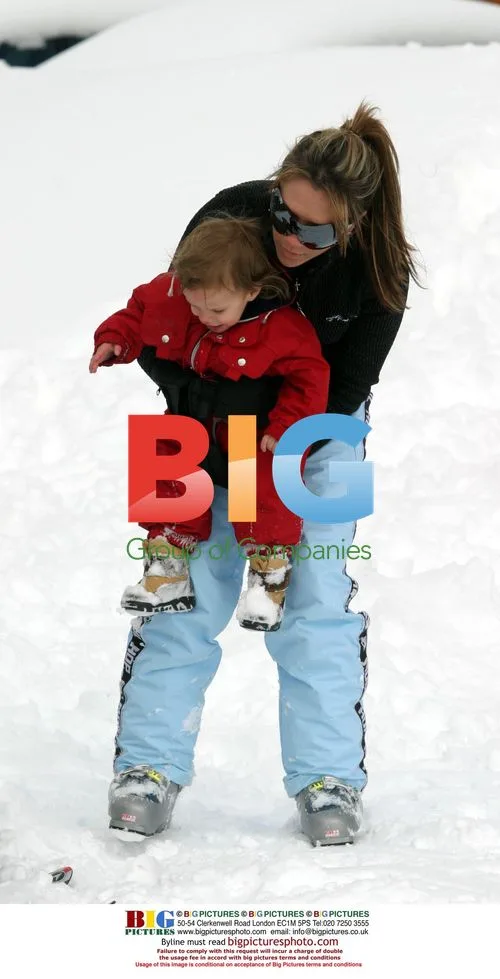 Victoria Beckham and Sons on Ski Slopes