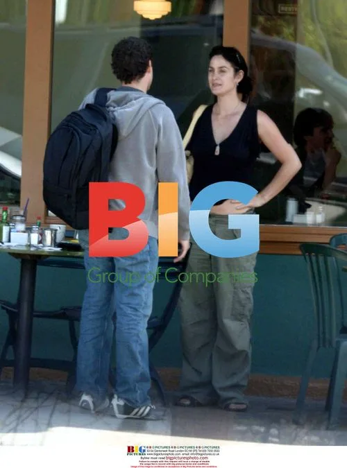 Carrie Anne Moss Lunch on 3rd Street, LA