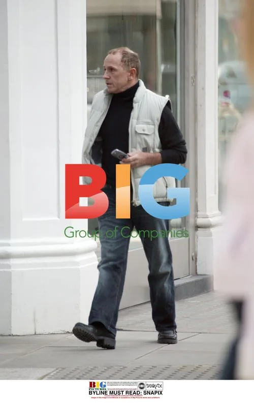 Wayne Sleep Walking in London