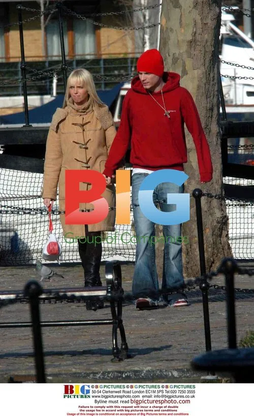 Sarah Harding and Mikey Green stroll in London