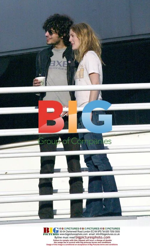 Drew Barrymore and Fabrizio Moretti visit radio station