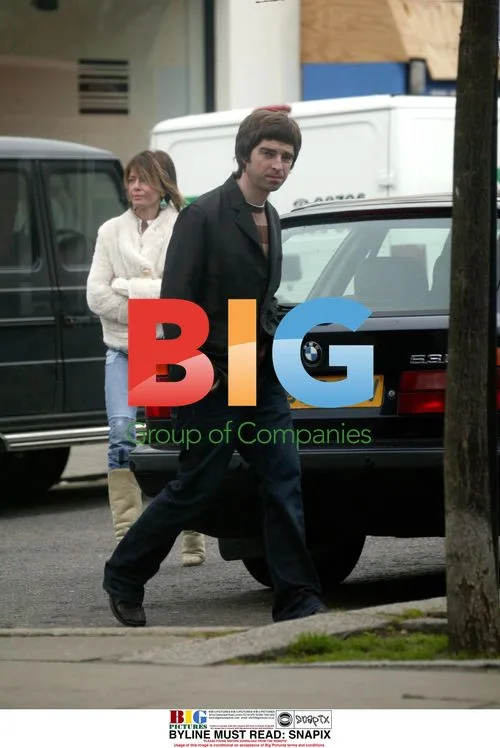 Noel Gallagher and Sarah MacDonald in Notting Hill