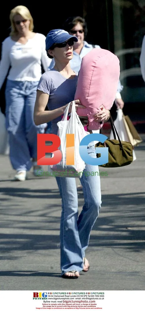 Lara Flynn Boyle Shopping with Mom in Beverly Hills