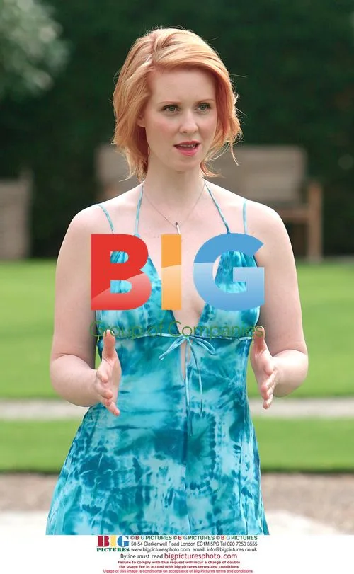 Cynthia Nixon Oral-B Photocall
