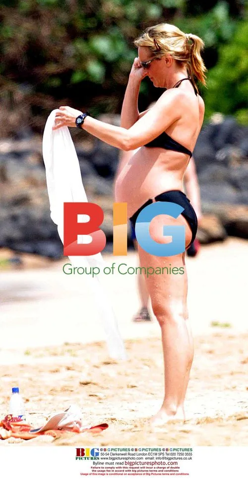 Helen Hunt Enjoys Swim in Hawaii