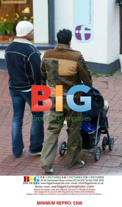 Jordan and Peter Andre Shopping in Brighton