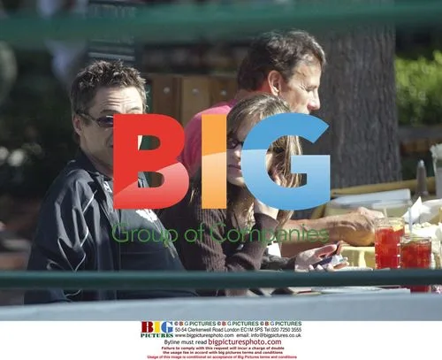 Robert Downey Jr. and Susan Levin out shopping