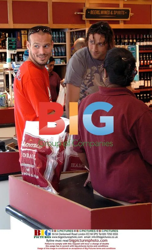 Footballers Ljunberg and Shaaban Go Shopping