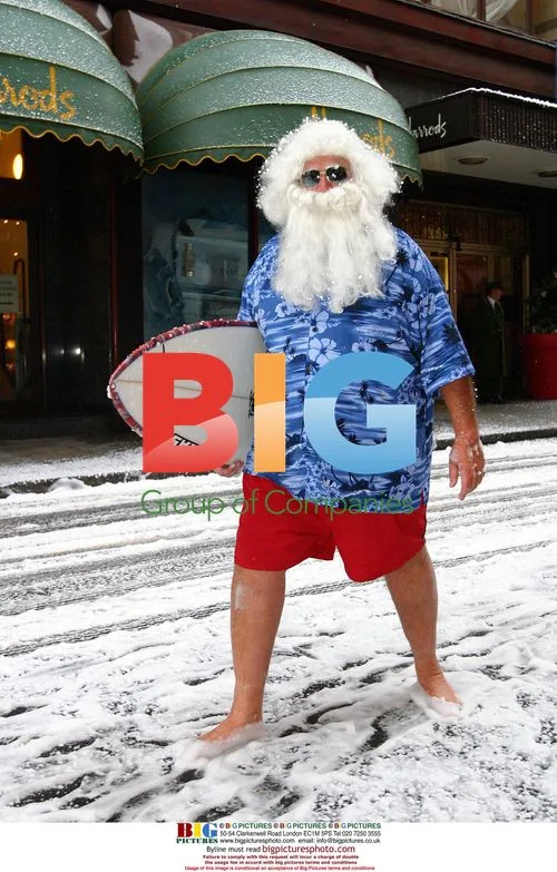 Santa Surfs in London