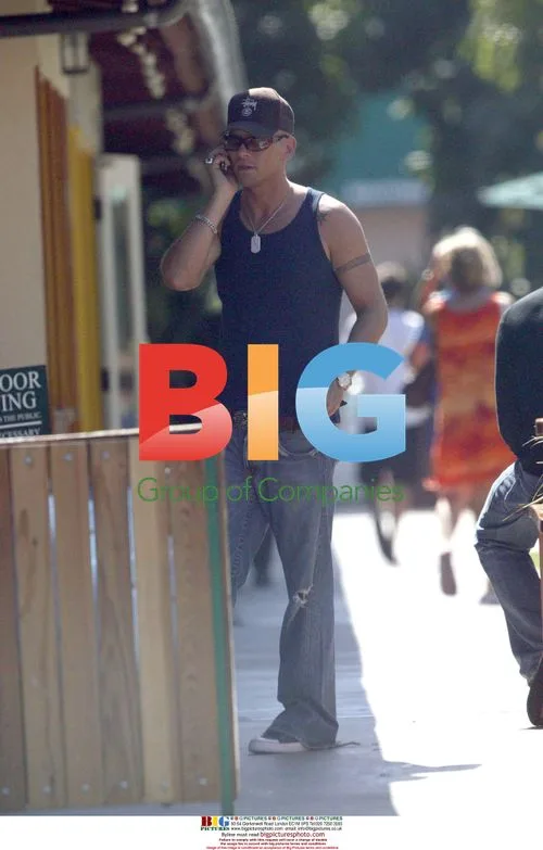 Matt Goss Shopping in California