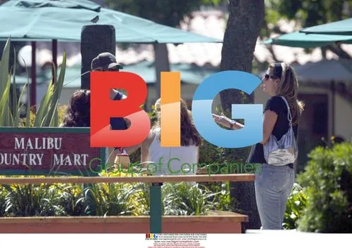Matt Goss Shopping in California