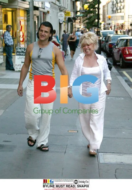 Barbara Windsor and husband on shopping trip