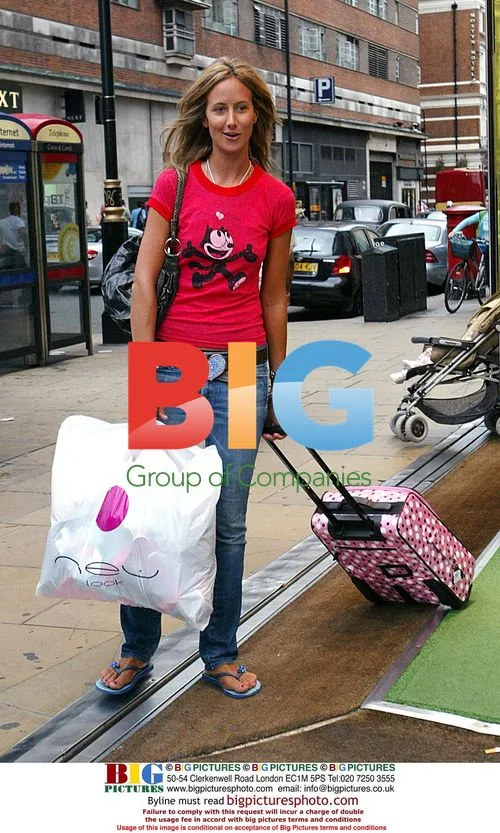 Lady Victoria Hervey Shopping at 'New Look'