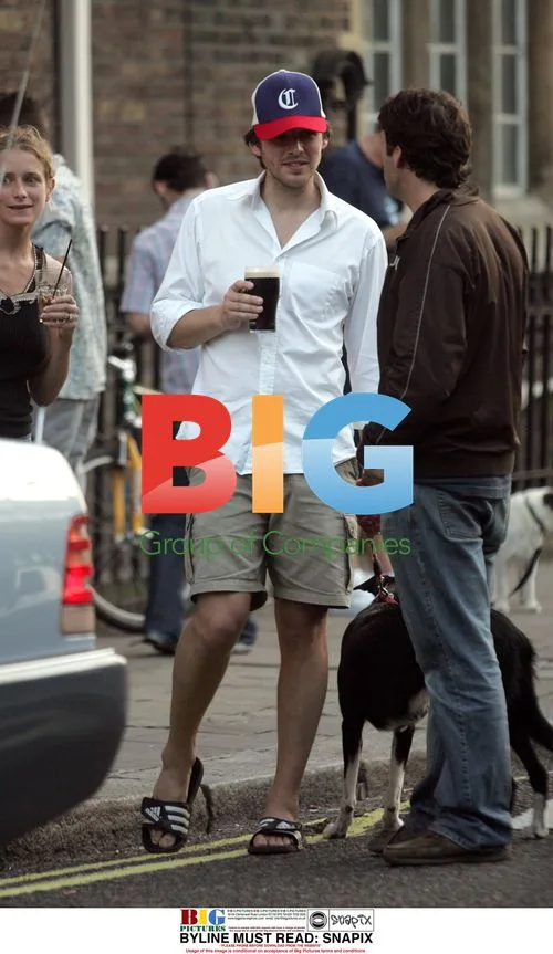 Alasdhair Willis walks dog, meets friends in London