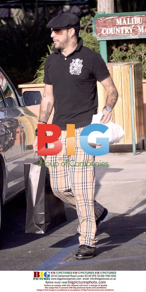 AJ McLean Shopping in Malibu