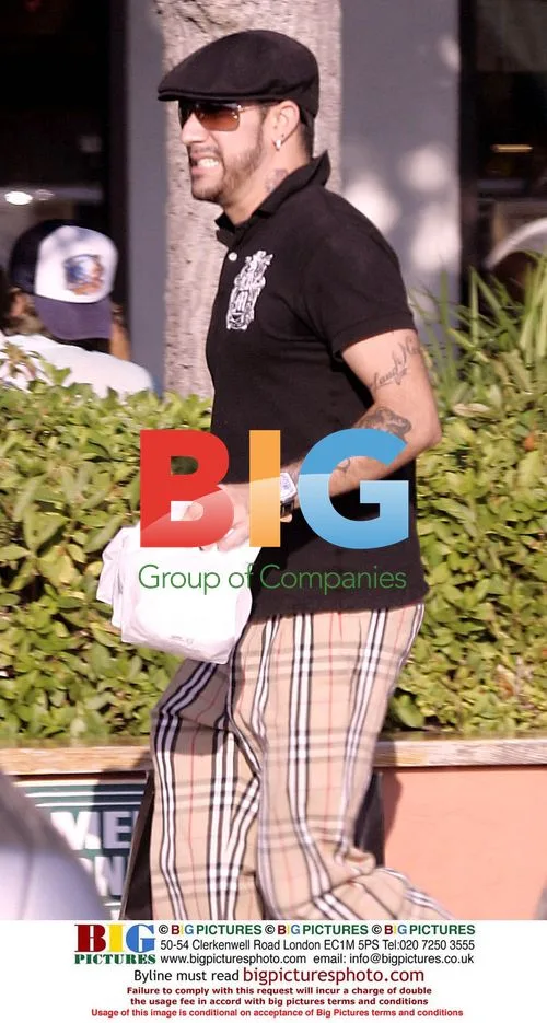 AJ McLean Shopping in Malibu