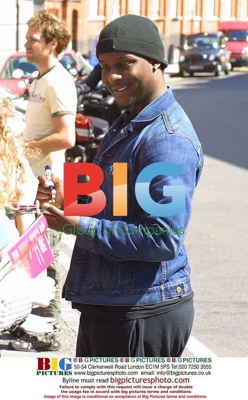 Slick Victor Arrives at MTV Studio