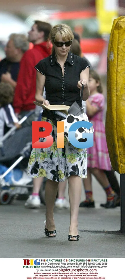 Coronation Street Actress Deborah Stephenson out shopping